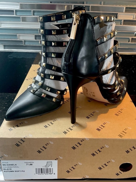 Mix No. 6 Shoes - MIX No.6 Danela Black Leather Studded Embellished Stiletto Heel Pumps Size 7.5
